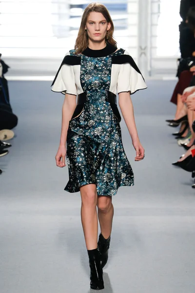 Look 37